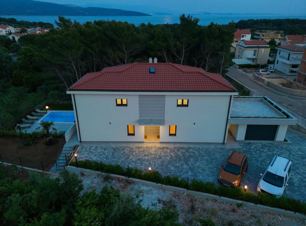 Apartments Paola & Karla With Pool Veglia Exterior foto